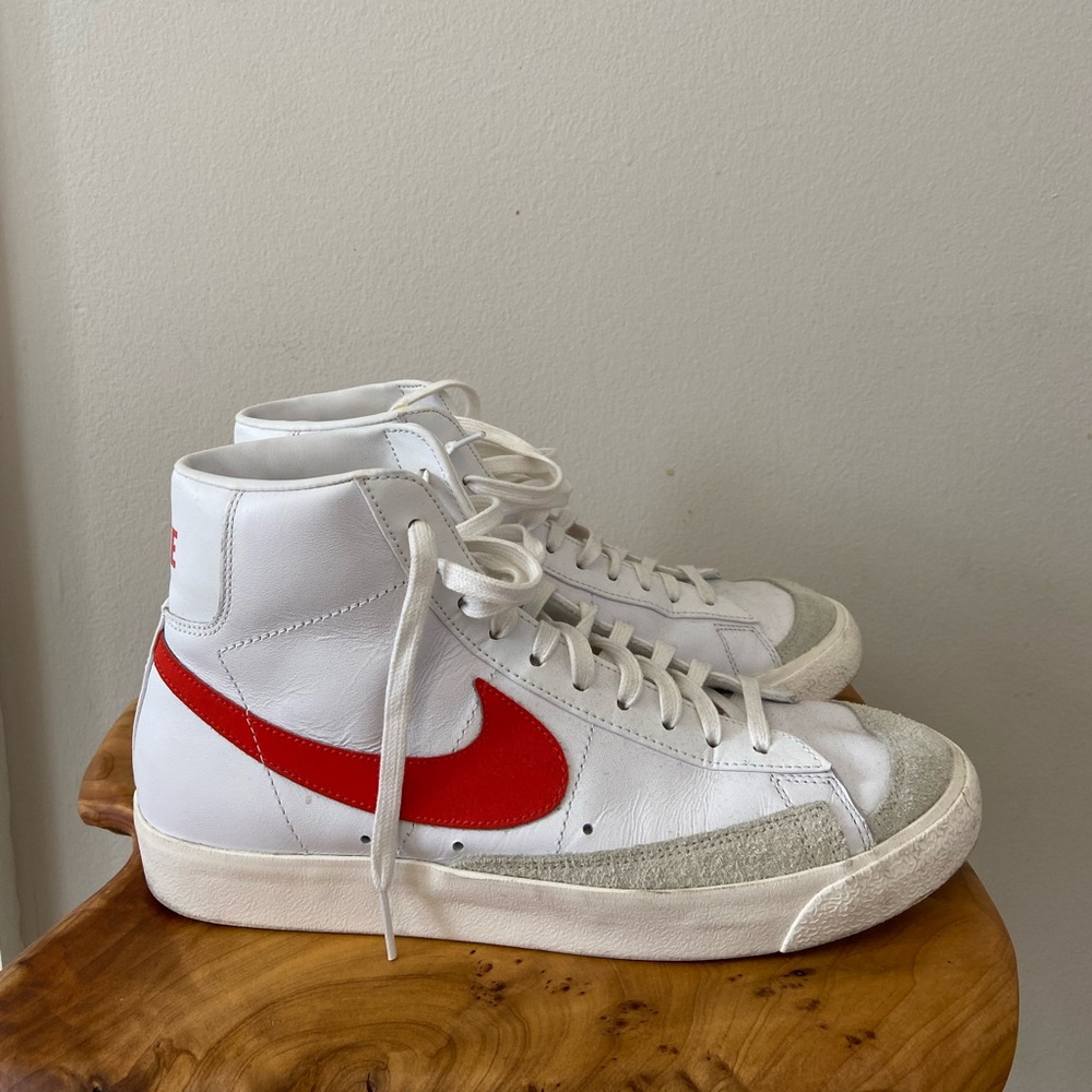 NIKE SB Court Mid